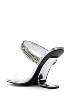 AZALEA WANG VANCE METALLIC WEDGE SANDAL IN SILVER -AKIRA salestore azalea wang vance metallic wedge sandal in silver silver 4 4