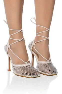 ROSALYN EMBELLISHED WHITE PUMP
